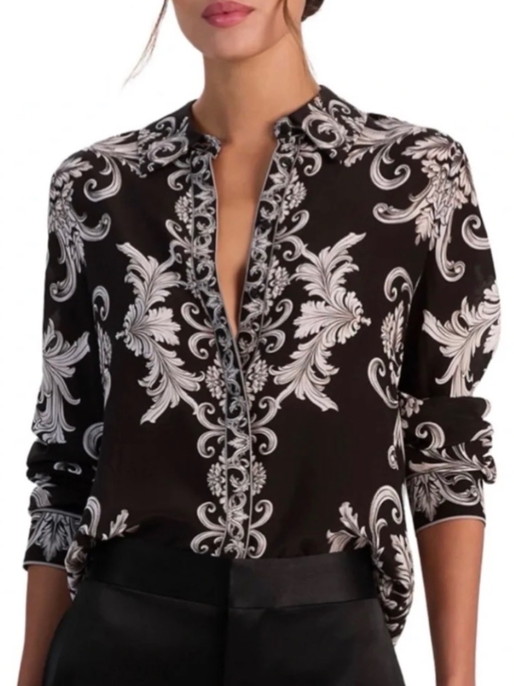 Alice + Olivia Willa Silk Blouse in Winter’s Tale size Extra Small